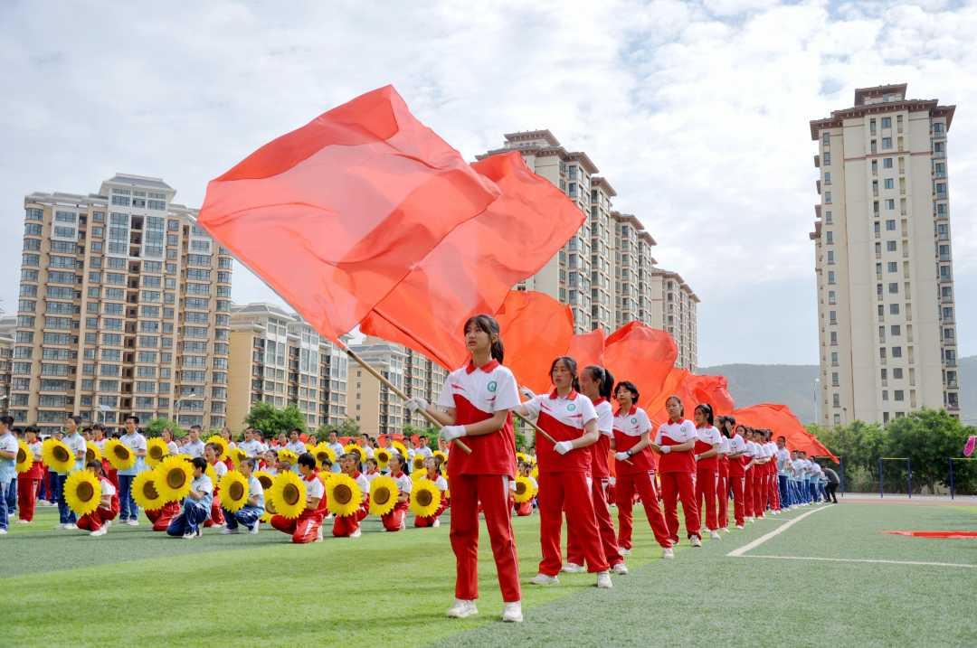 《乘风2024》官宣素人选秀模式，炮灰姐姐诞生，三位主咖已定